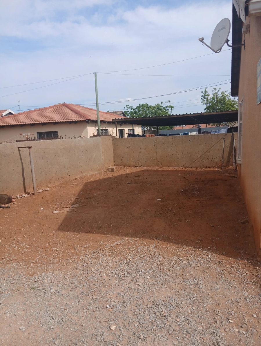 2 Bedroom Property for Sale in Protea Glen Gauteng
