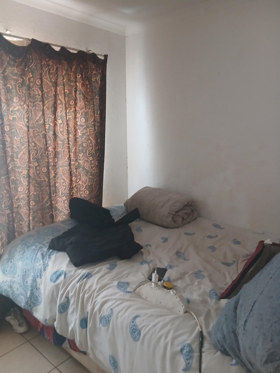 2 Bedroom Property for Sale in Protea Glen Gauteng