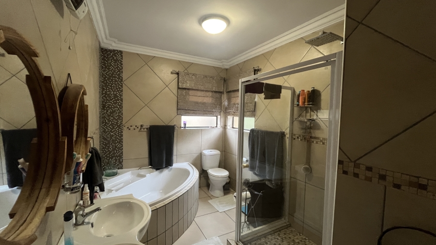 3 Bedroom Property for Sale in Benoni North Gauteng