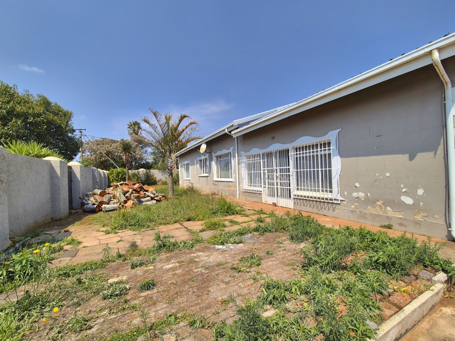 3 Bedroom Property for Sale in Dalview Gauteng
