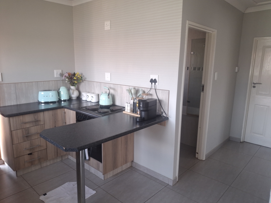 2 Bedroom Property for Sale in Dawn Park Gauteng