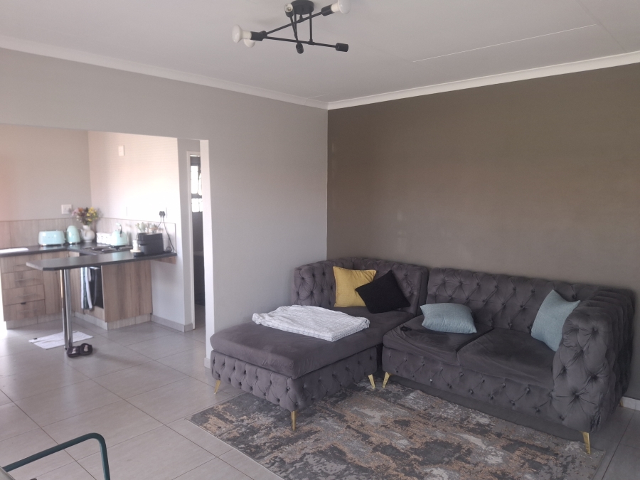 2 Bedroom Property for Sale in Dawn Park Gauteng