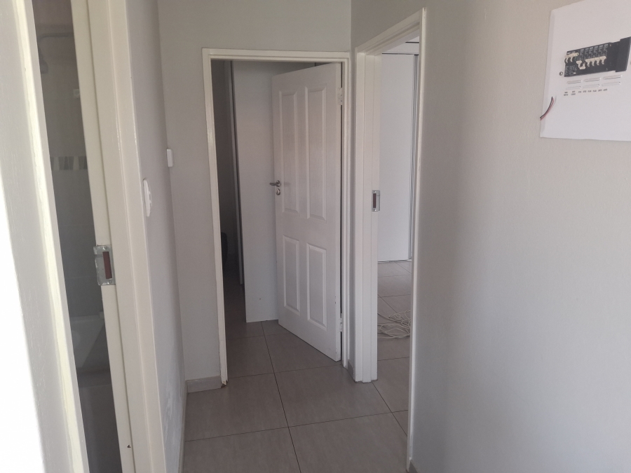 2 Bedroom Property for Sale in Dawn Park Gauteng