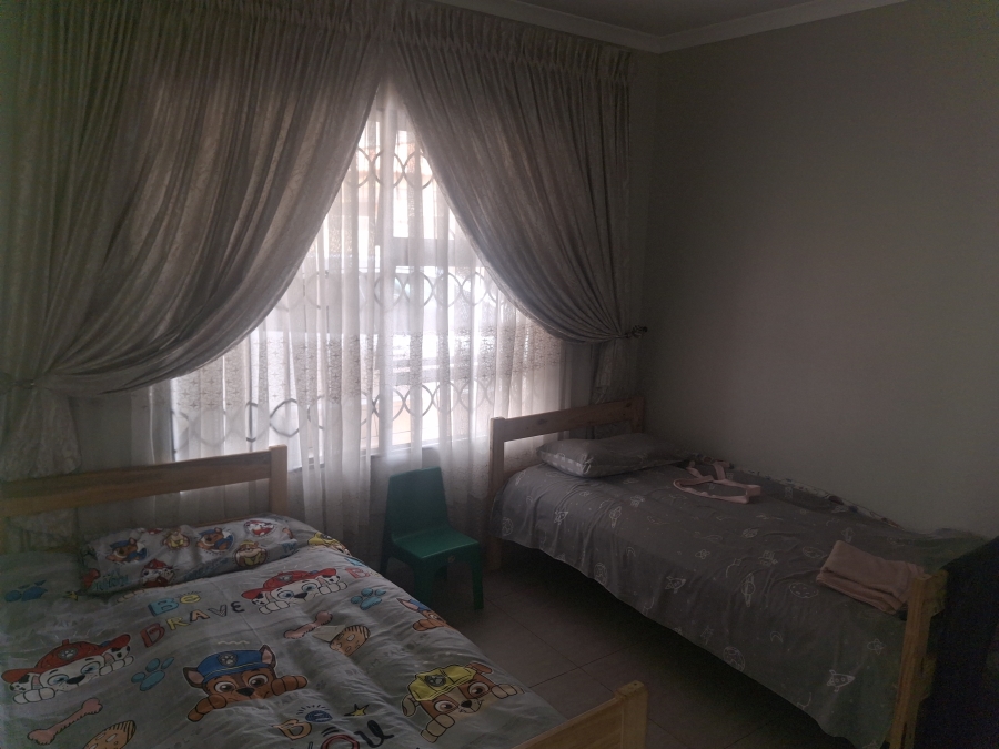 2 Bedroom Property for Sale in Dawn Park Gauteng