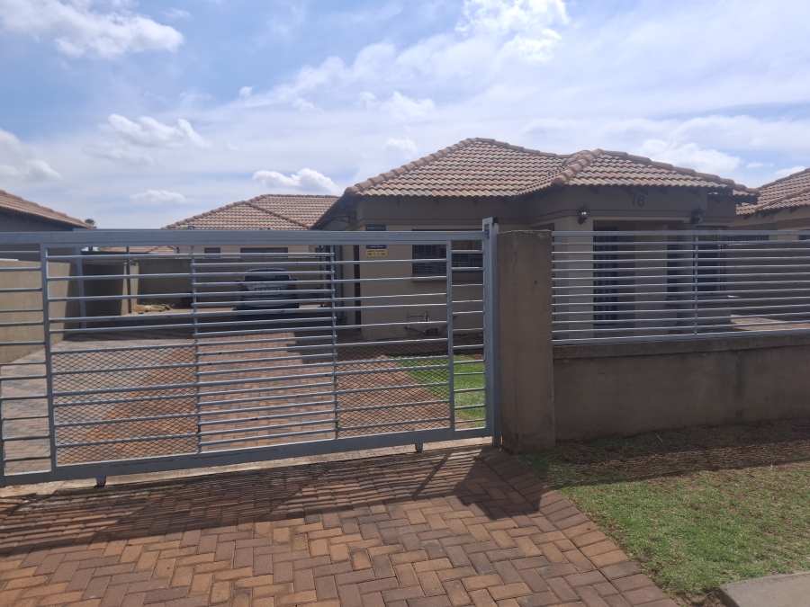 2 Bedroom Property for Sale in Dawn Park Gauteng