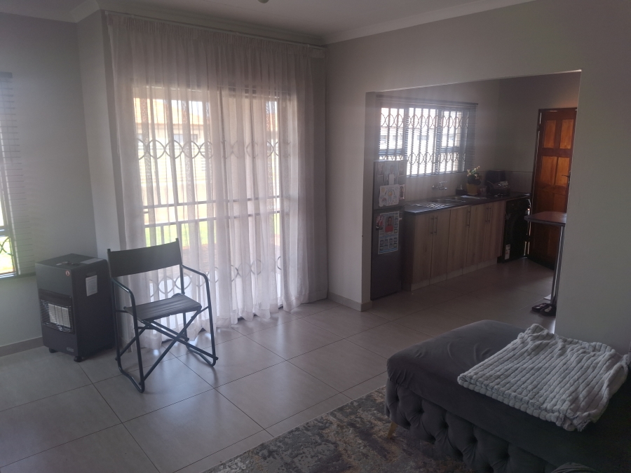 2 Bedroom Property for Sale in Dawn Park Gauteng