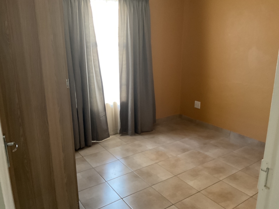 3 Bedroom Property for Sale in Kosmosdal Gauteng