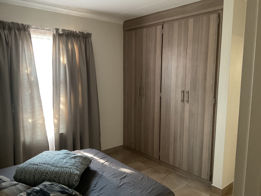3 Bedroom Property for Sale in Kosmosdal Gauteng