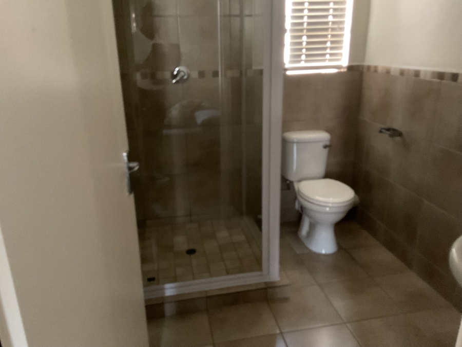 3 Bedroom Property for Sale in Kosmosdal Gauteng