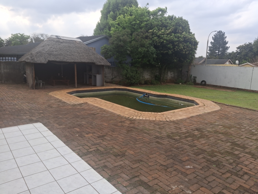 4 Bedroom Property for Sale in Birch Acres Gauteng
