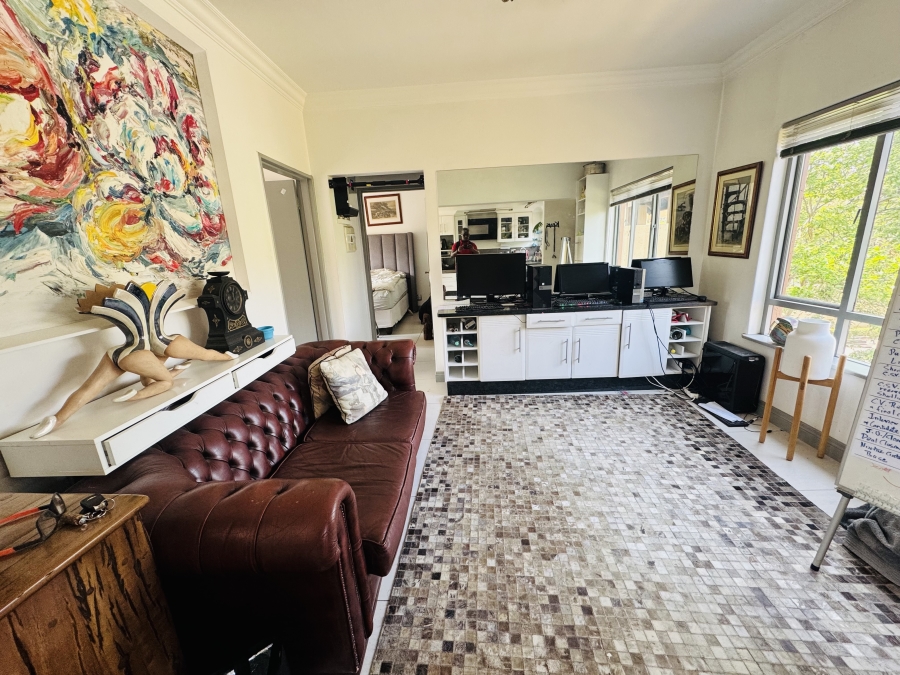 2 Bedroom Property for Sale in Pineslopes Gauteng