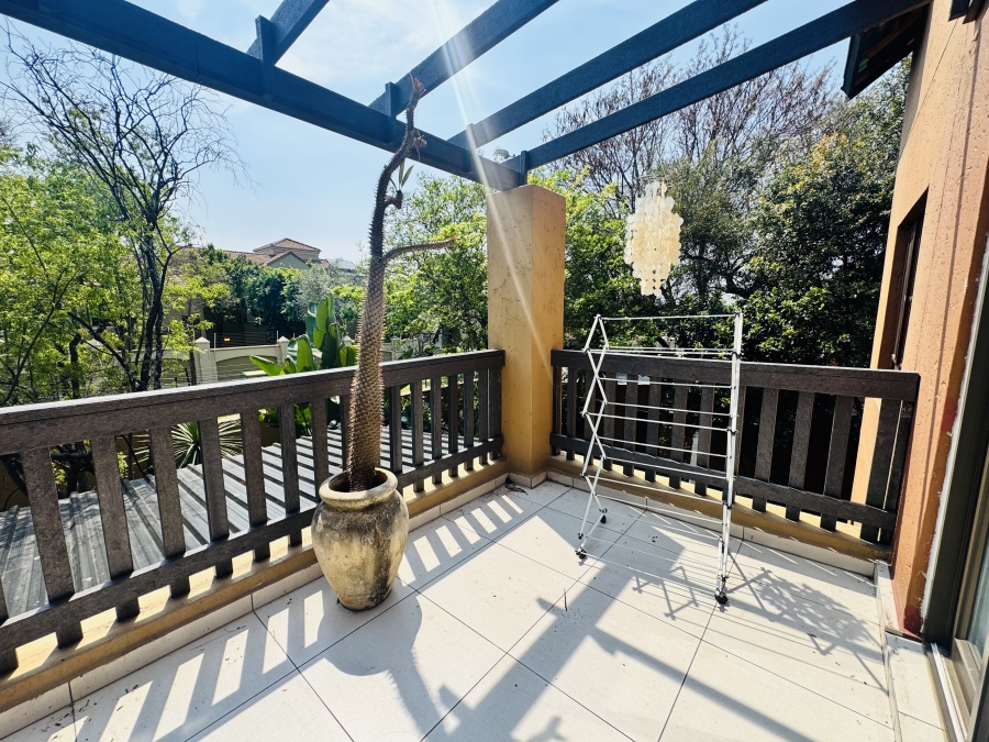 2 Bedroom Property for Sale in Pineslopes Gauteng