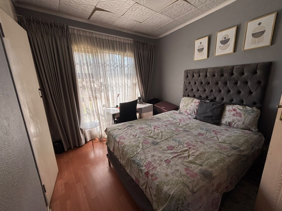 3 Bedroom Property for Sale in Klippoortje Gauteng