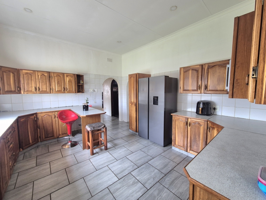 6 Bedroom Property for Sale in Brakpan Central Gauteng