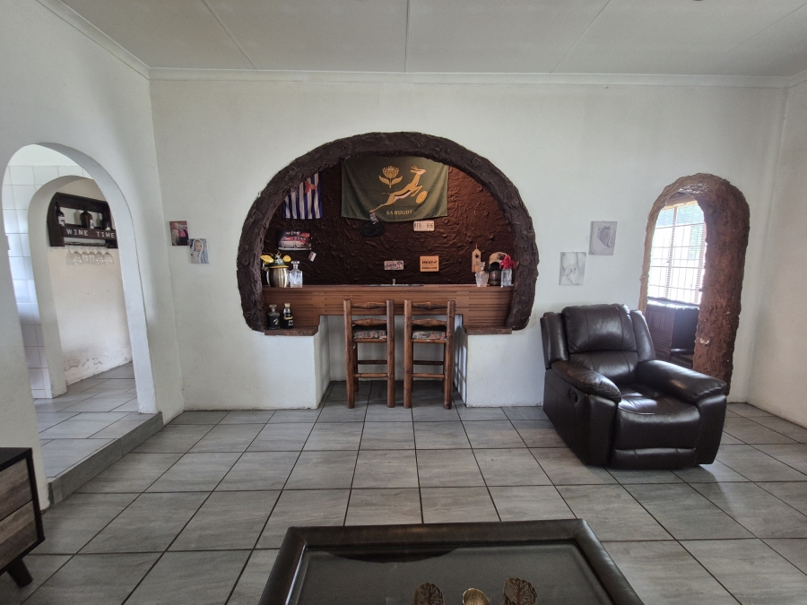 6 Bedroom Property for Sale in Brakpan Central Gauteng