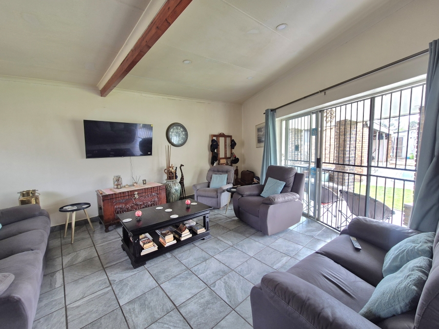 6 Bedroom Property for Sale in Brakpan Central Gauteng