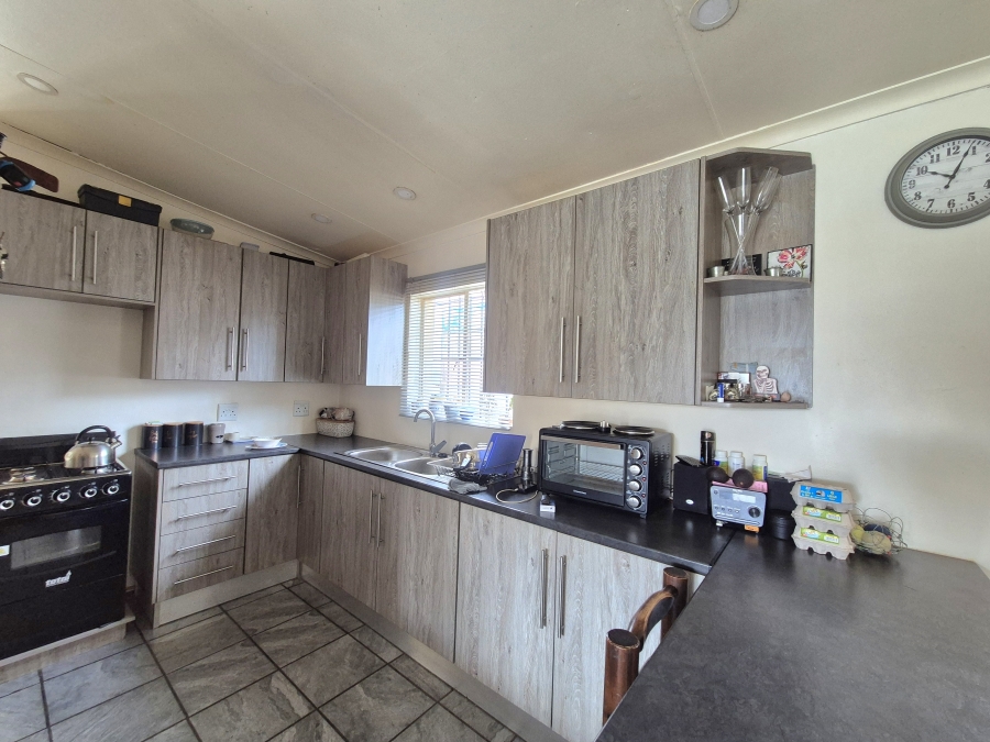6 Bedroom Property for Sale in Brakpan Central Gauteng