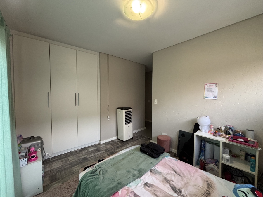 To Let 4 Bedroom Property for Rent in Craigavon Gauteng