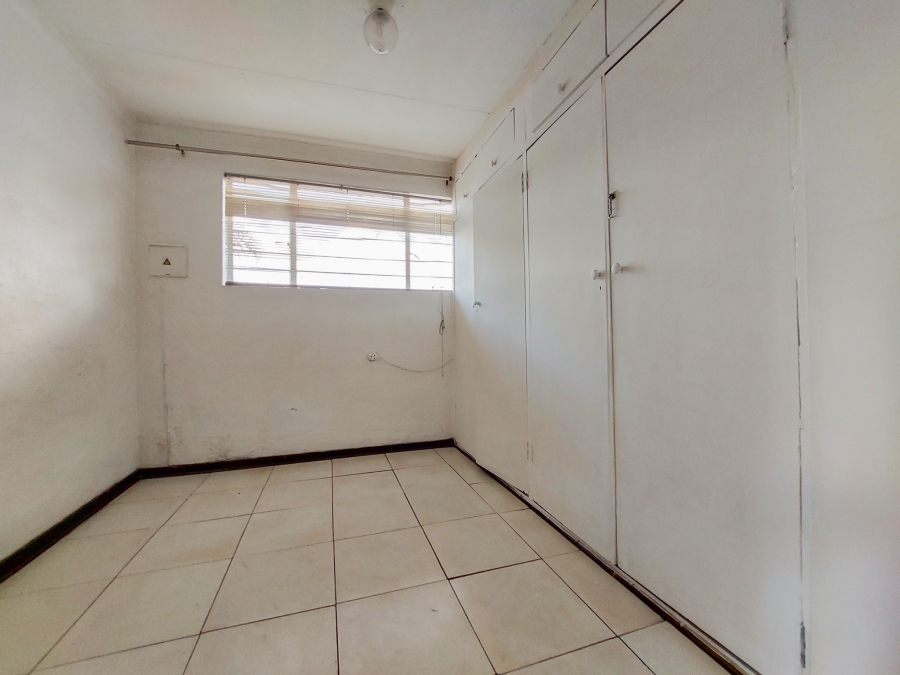 1 Bedroom Property for Sale in Northcliff Gauteng