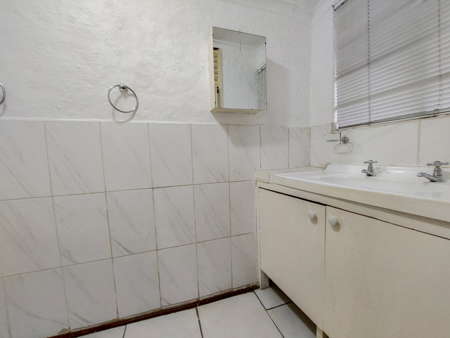 1 Bedroom Property for Sale in Northcliff Gauteng