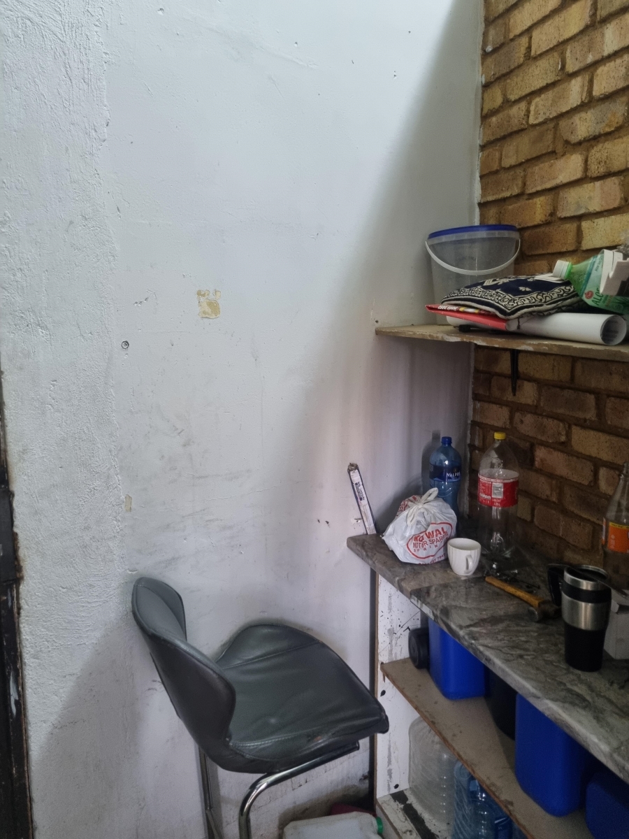 To Let Commercial Property for Rent in Geduld Gauteng
