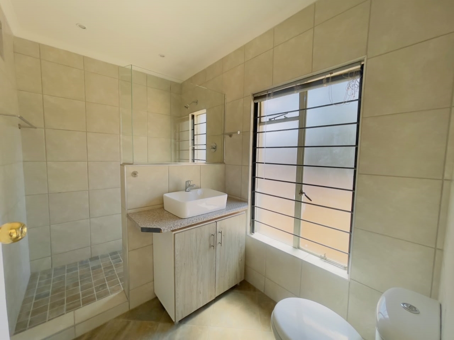 To Let 3 Bedroom Property for Rent in Lyttelton Manor Gauteng