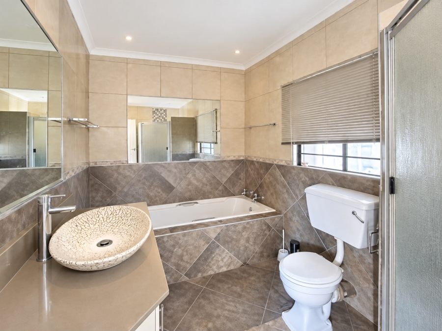To Let 3 Bedroom Property for Rent in Lyttelton Manor Gauteng