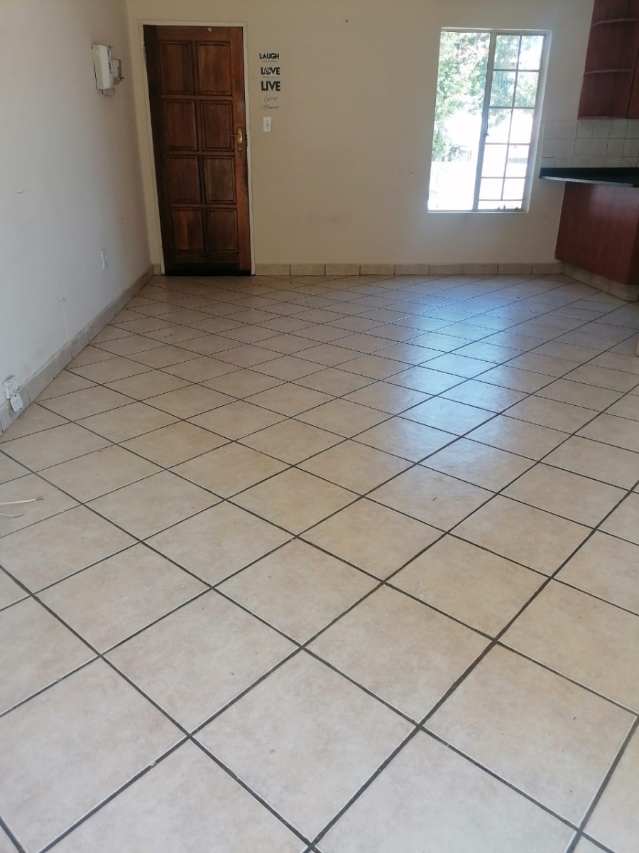 2 Bedroom Property for Sale in Country View Gauteng