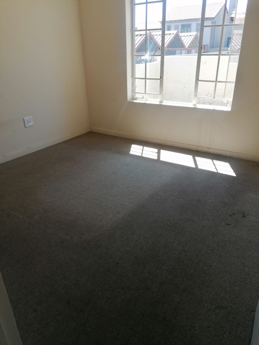 2 Bedroom Property for Sale in Country View Gauteng