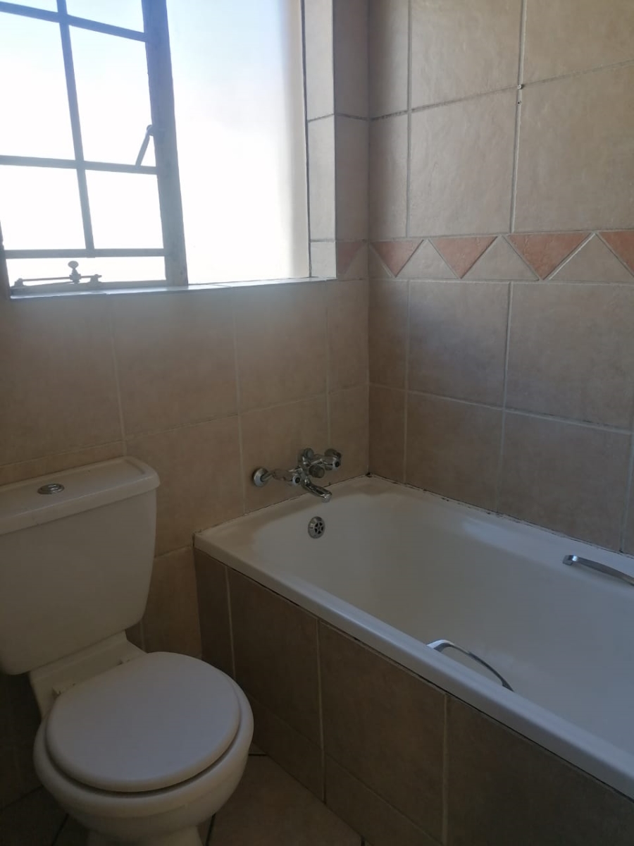 2 Bedroom Property for Sale in Country View Gauteng