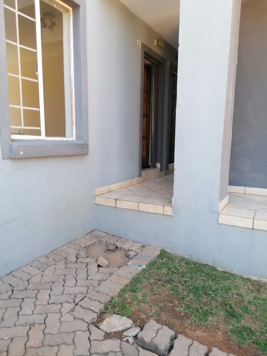 2 Bedroom Property for Sale in Country View Gauteng