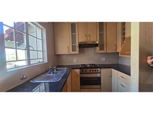 To Let 2 Bedroom Property for Rent in Noordwyk Gauteng