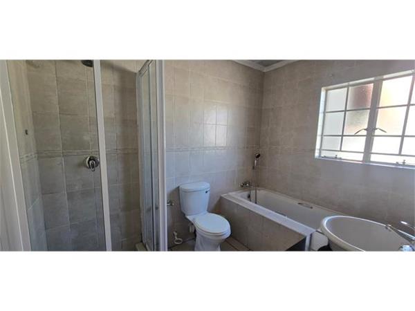 To Let 2 Bedroom Property for Rent in Noordwyk Gauteng