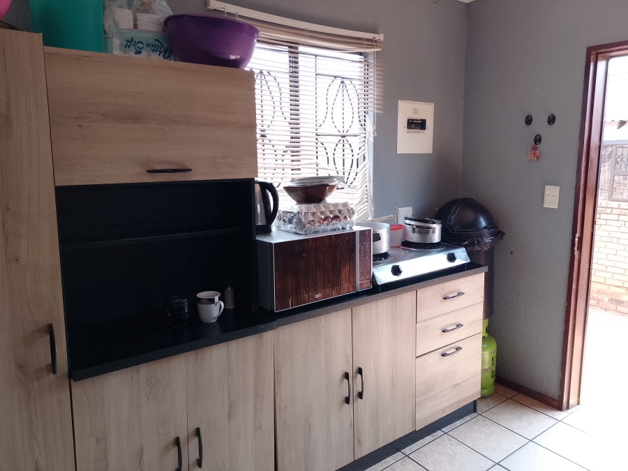 3 Bedroom Property for Sale in Mahube Valley Gauteng
