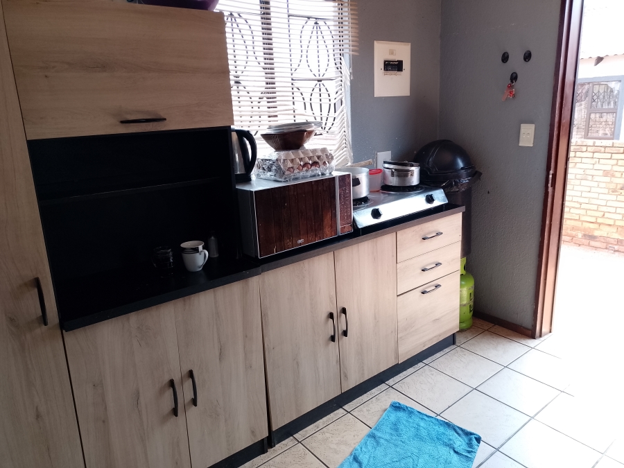 3 Bedroom Property for Sale in Mahube Valley Gauteng