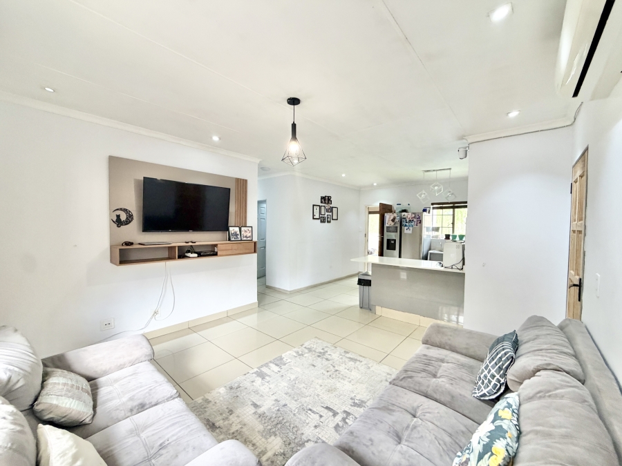 3 Bedroom Property for Sale in Halfway Gardens Gauteng