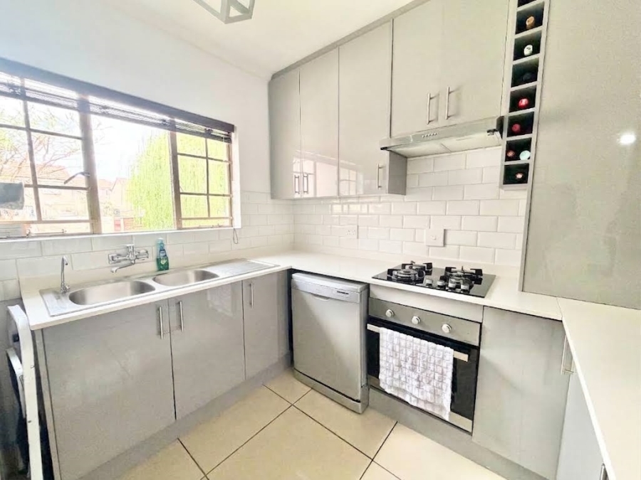 3 Bedroom Property for Sale in Halfway Gardens Gauteng