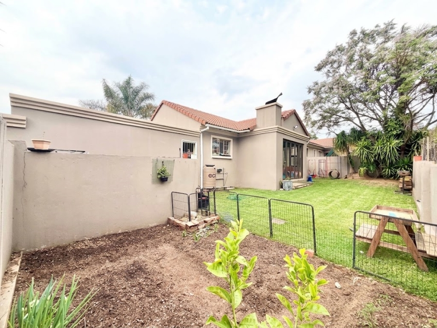 3 Bedroom Property for Sale in Halfway Gardens Gauteng