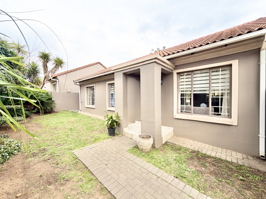 3 Bedroom Property for Sale in Halfway Gardens Gauteng