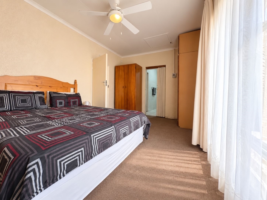 6 Bedroom Property for Sale in Greenhills Gauteng