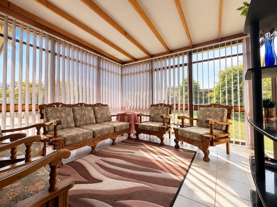 6 Bedroom Property for Sale in Greenhills Gauteng