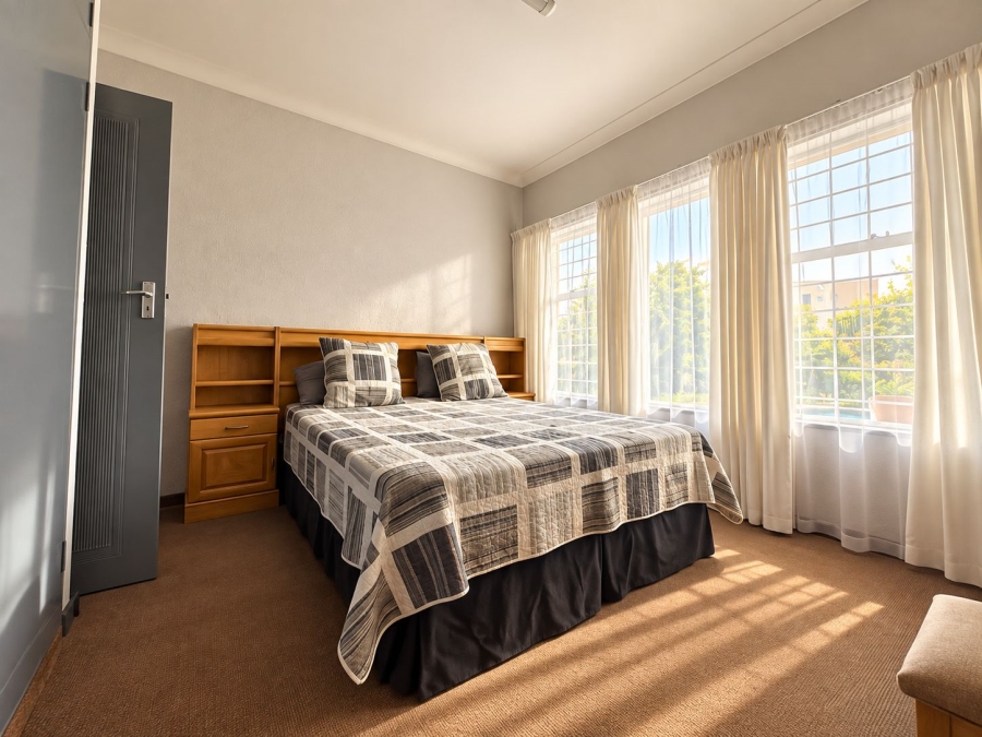 6 Bedroom Property for Sale in Greenhills Gauteng