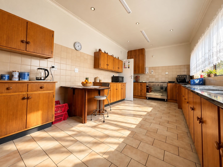 6 Bedroom Property for Sale in Greenhills Gauteng