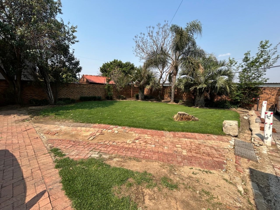 Commercial Property for Sale in Halfway House Gauteng