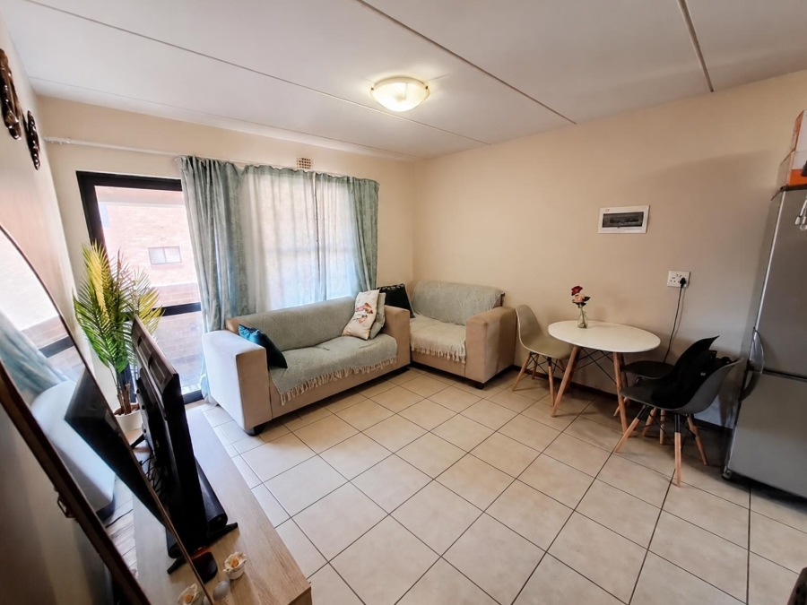 2 Bedroom Property for Sale in Erand Gardens Gauteng