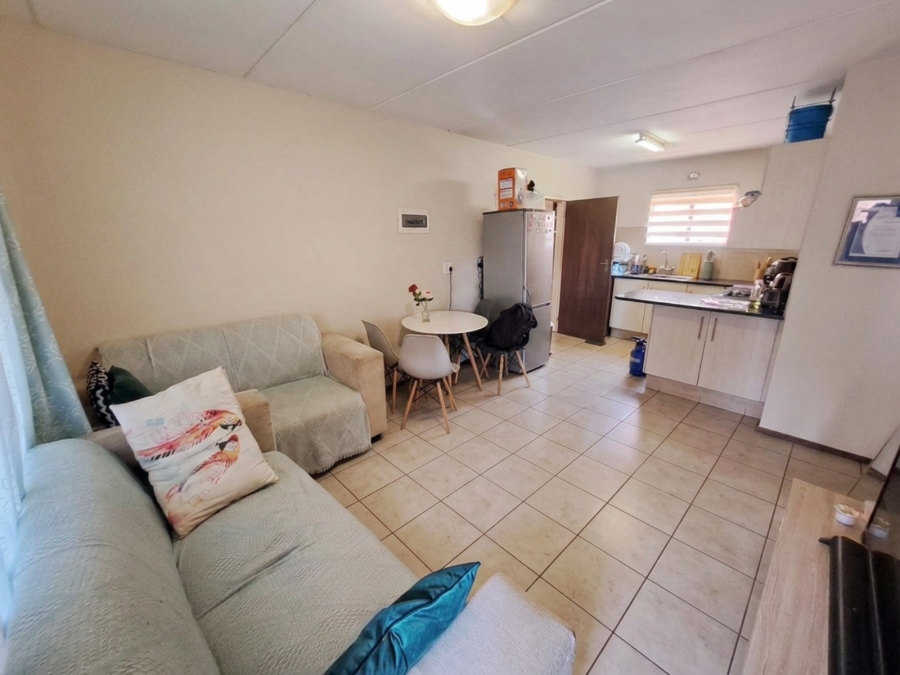 2 Bedroom Property for Sale in Erand Gardens Gauteng