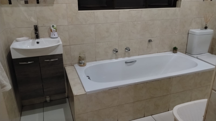 4 Bedroom Property for Sale in Chancliff Ridge Gauteng