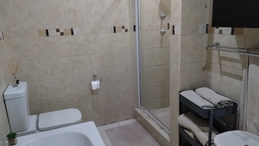 4 Bedroom Property for Sale in Chancliff Ridge Gauteng