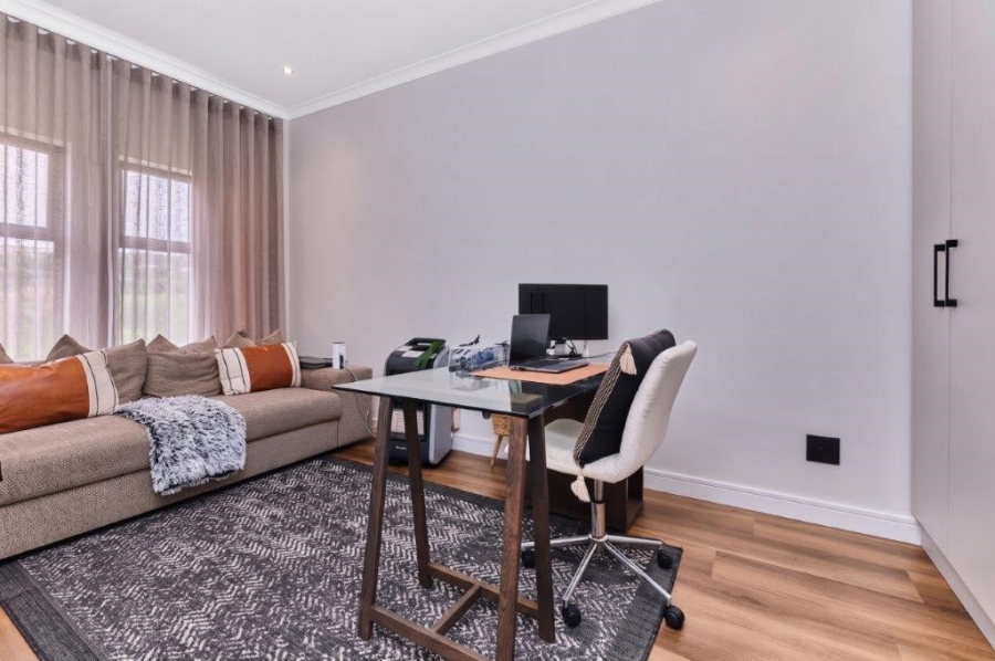 4 Bedroom Property for Sale in Bryanston Gauteng