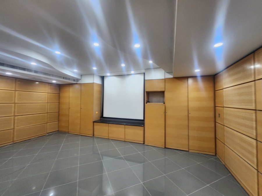 To Let Commercial Property for Rent in Wierda Valley Gauteng